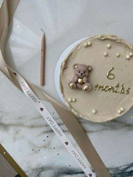 Торт для хлопчика на 6 місяців &laquo;Сердечний Ведмедик&raquo; 331 фото